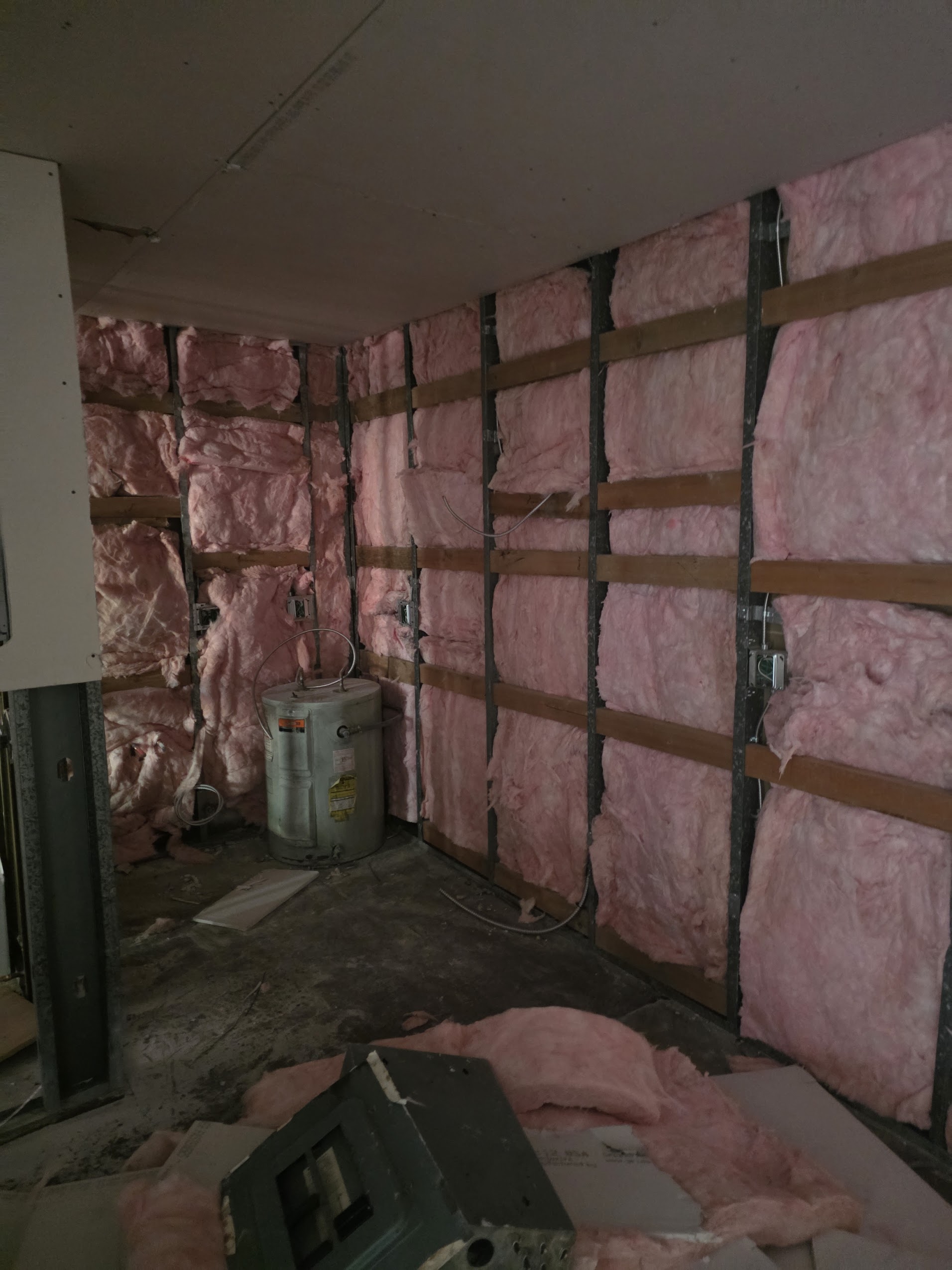 Acoustic and batt commercial insulation in Raleigh-Durham
